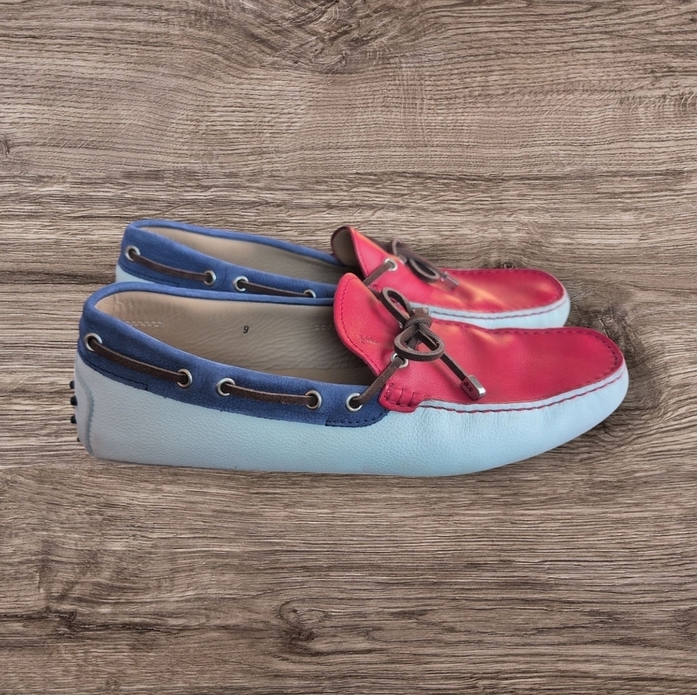 Tod's Gommino Driving Loafer - Picture 3 of 6